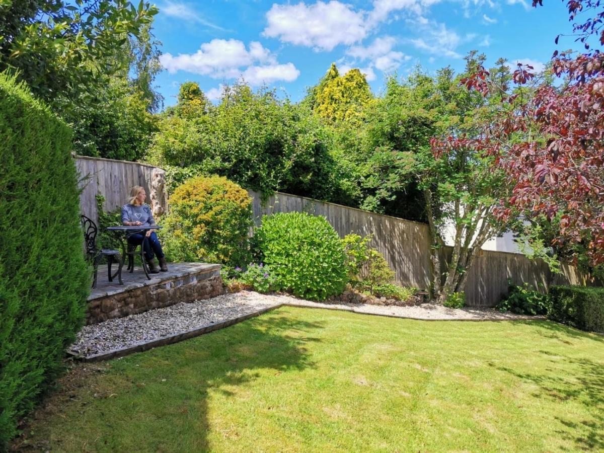 Sea Views, Private Garden, Comfortable Family And Dog Friendly * Porlock
