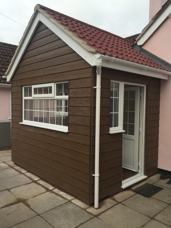 Vakantiehuis Sea Views, Private Garden, Comfortable Family And Dog Friendly *
